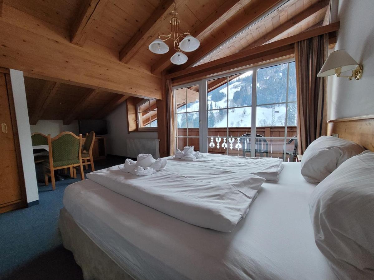 Ferienhotel Alpenhof Aurach bei Kitzbuehel Buitenkant foto