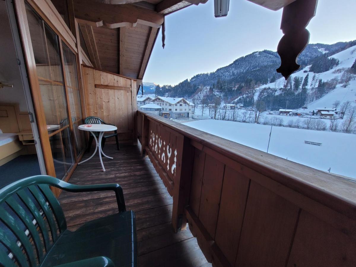 Ferienhotel Alpenhof Aurach bei Kitzbuehel Buitenkant foto