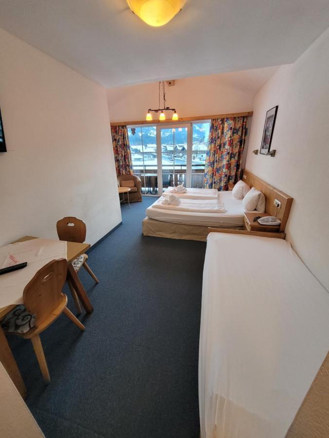 Ferienhotel Alpenhof Aurach bei Kitzbuehel Buitenkant foto